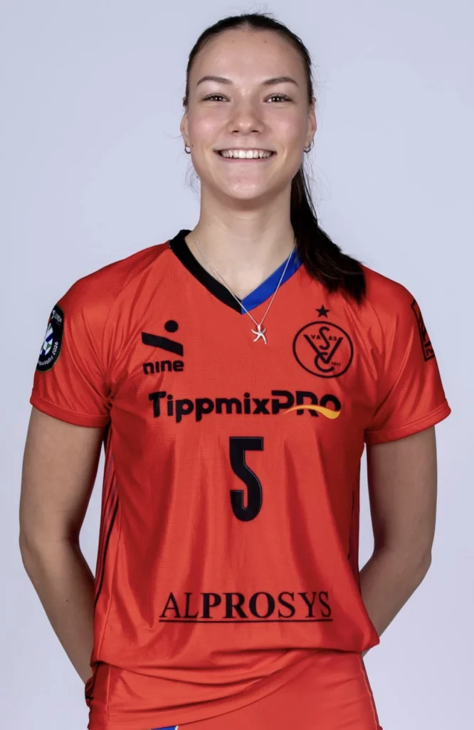 Női röplabdázó - Zsombók Anna