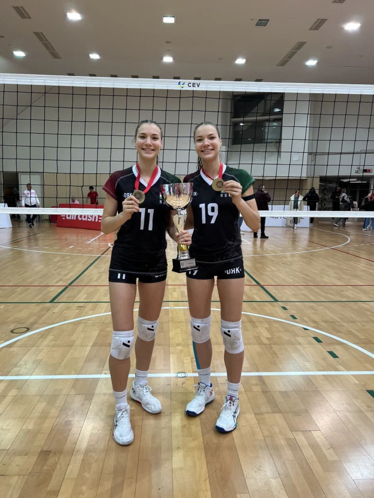 Női röplabda csapattagok - 1 helyezés